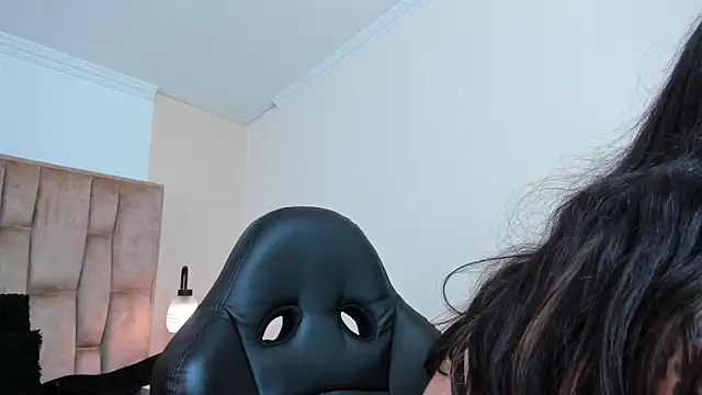 Naughty Kittenm online show from 03-21-25, 02:40