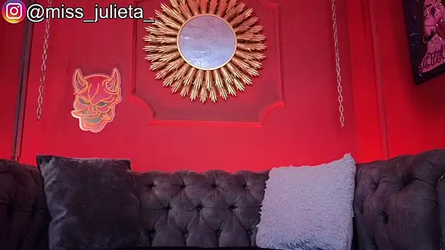 Julieta Russell online show from 05-29-26, 11:41