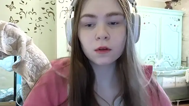 LucyZeph online show from 01-14-25, 11:20