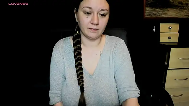Snapshot of AlisaBacker chatting on 07-04-26, 07:20 AlisaBacker online show from 07-04-26, 07:20