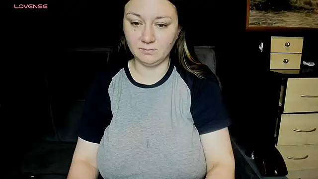Snapshot of AlisaBacker chatting on 07-19-26, 11:19 AlisaBacker online show from 07-19-26, 11:19