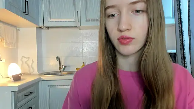 leslie my lovee online show from 11-30-25, 08:40