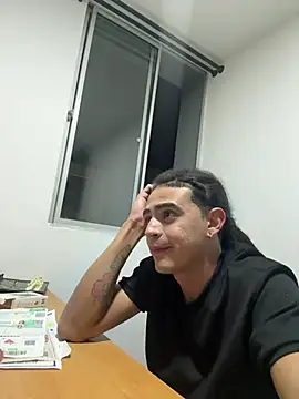 JovenDesobediente online show from 06-20-26, 04:48