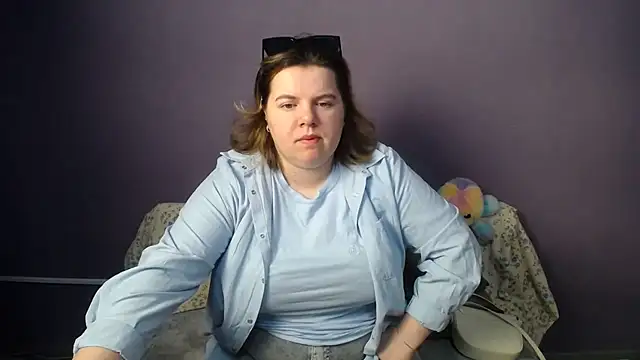 so shy online show from 05-24-26, 06:07