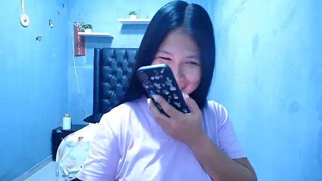 Snapshot of Letty_Plugxo chatting on 06-12-26, 03:33 Letty Plugxo online show from 06-12-26, 03:33