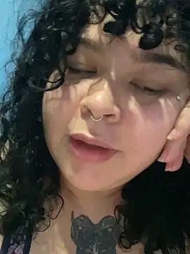 Snapshot of Kimberliprivv chatting on 03-25-26, 05:19 Kimberliprivv online show from 03-25-26, 05:19