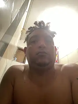 Gio khalifa online show from 06-17-26, 02:40