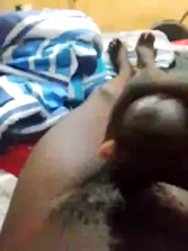 tonniii33 online show from 02-28-26, 04:13