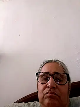  candi online show from 04-21-26, 06:55