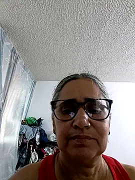  candi online show from 04-26-26, 11:52