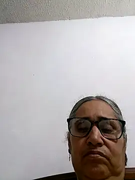  candi online show from 05-10-26, 01:33
