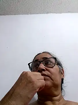  candi online show from 05-12-26, 11:35