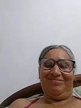  candi online show from 05-21-26, 01:45