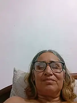 Snapshot of _candi chatting on 06-10-26, 12:55 candi online show from 06-10-26, 12:55
