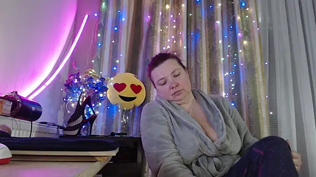 amorelara online show from 05-26-26, 09:05
