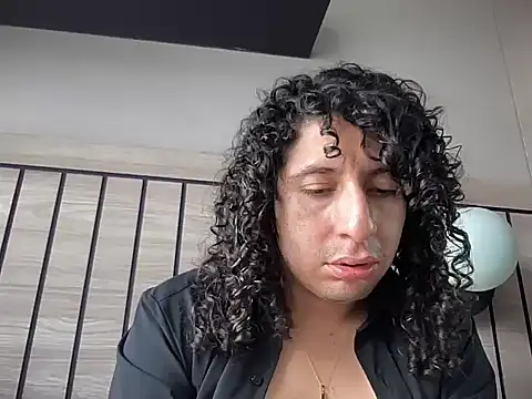 littlelatinhunter online show from 05-22-26, 03:39