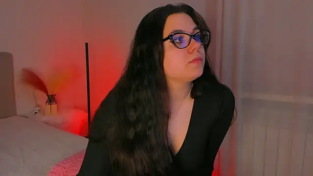 Snapshot of SelenaaSky chatting on 01-18-25, 05:15 SelenaaSky online show from 01-18-25, 05:15