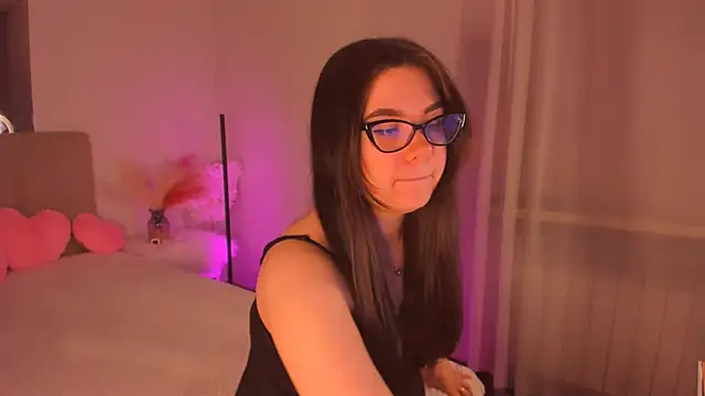 Snapshot of SelenaaSky chatting on 02-15-25, 01:38 SelenaaSky online show from 02-15-25, 01:38