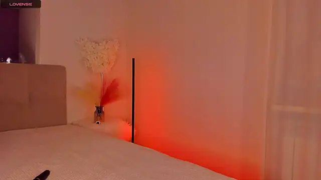 Snapshot of SelenaaSky chatting on 03-18-25, 05:10 SelenaaSky online show from 03-18-25, 05:10