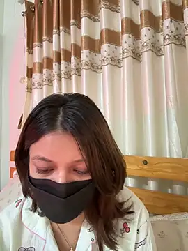 Jen jennyy1 online show from 04-15-26, 07:10