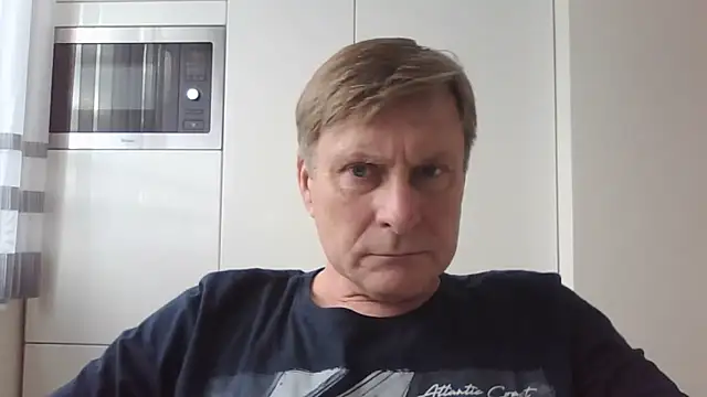 johnnym1 online show from 02-10-26, 01:04