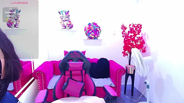 Miss dolly  online show from 04-16-26, 12:28