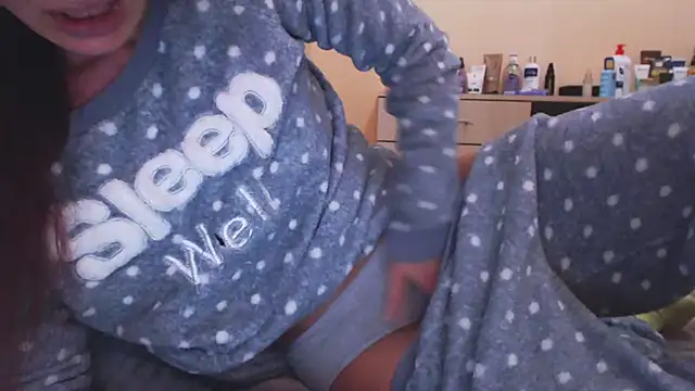 LovelyAndraGirl online show from 09-18-25, 03:58