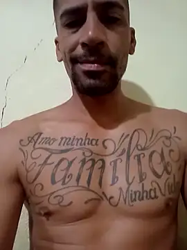 Snapshot of adriabis013 chatting on 04-14-26, 10:10 adriabis013 online show from 04-14-26, 10:10