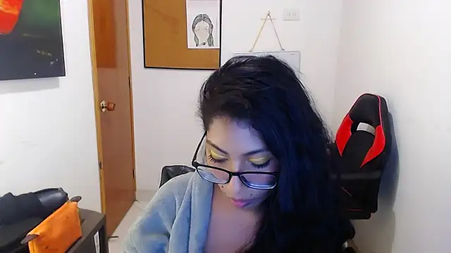 Snapshot of sofia_rosse4 chatting on 06-22-26, 12:13 sofia rosse4 online show from 06-22-26, 12:13