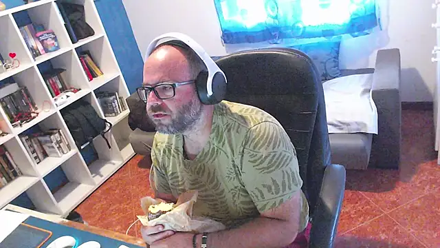 Snapshot of ravingr4d4 chatting on 07-07-26, 08:07 ravingr4d4 online show from 07-07-26, 08:07