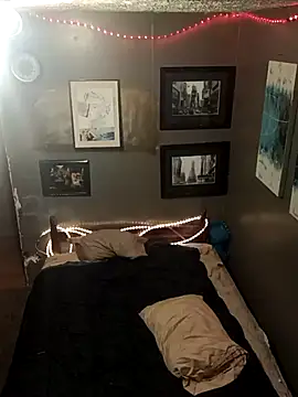 Snapshot of AlphaAlluring69 chatting on 03-27-26, 07:47 AlphaAlluring69 online show from 03-27-26, 07:47