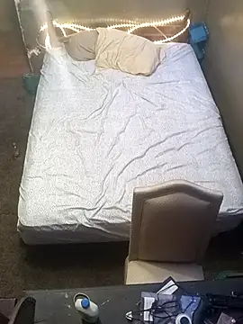 Snapshot of AlphaAlluring69 chatting on 03-27-26, 09:32 AlphaAlluring69 online show from 03-27-26, 09:32