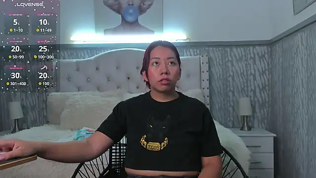 sexylaurita online show from 04-15-26, 11:17