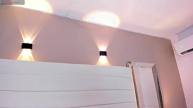 Snapshot of Lilly_2809_ chatting on 02-18-26, 04:19 Lilly 2809 online show from 02-18-26, 04:19