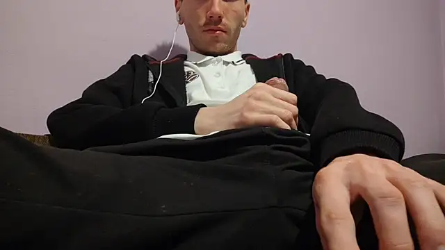 Snapshot of _Hocthus_ chatting on 02-04-25, 05:55 Hocthus online show from 02-04-25, 05:55