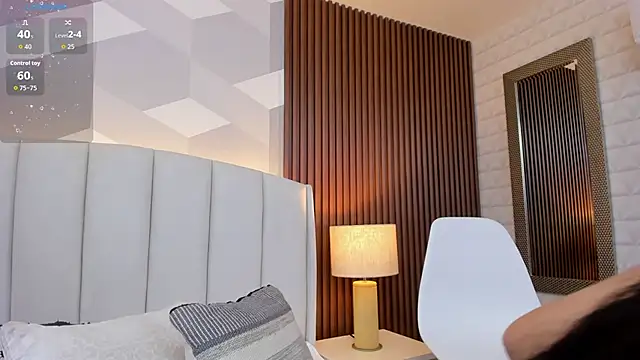 Julietasantos   online show from 10-10-25, 07:02