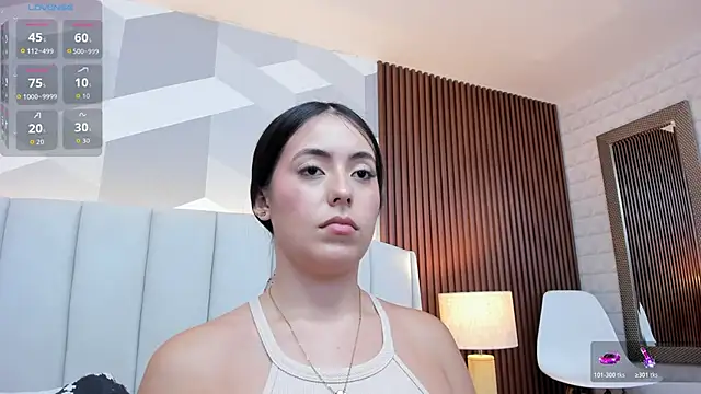 Julietasantos   online show from 10-22-25, 06:18