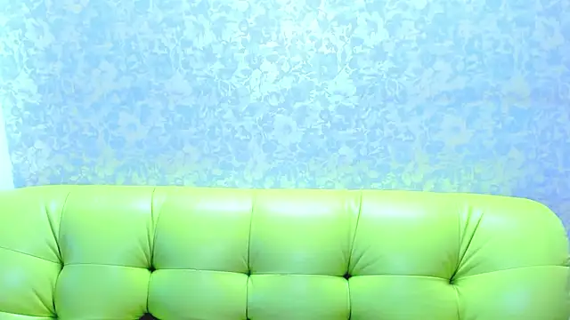 Snapshot of Vanessa_Florence chatting on 07-17-26, 01:12 Vanessa Florence online show from 07-17-26, 01:12