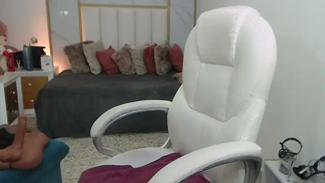 annita cooper  online show from 03-19-25, 03:40