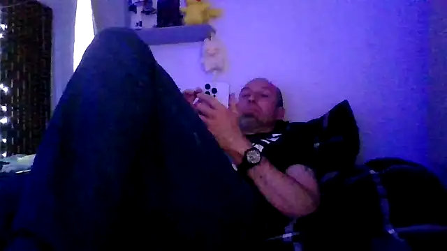 El Gizmo online show from 03-31-26, 07:14