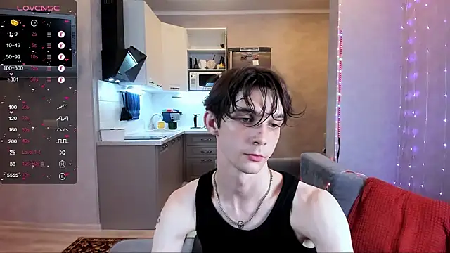 Snapshot of Aaron_Boom chatting on 06-28-26, 09:21 Aaron Boom online show from 06-28-26, 09:21