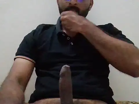 diloKaHacker online show from 05-06-26, 11:15