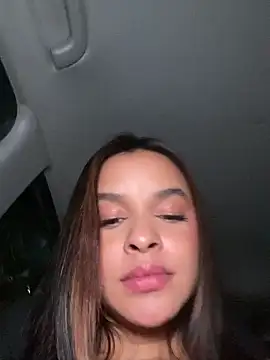 sarah salis  online show from 05-19-26, 01:56