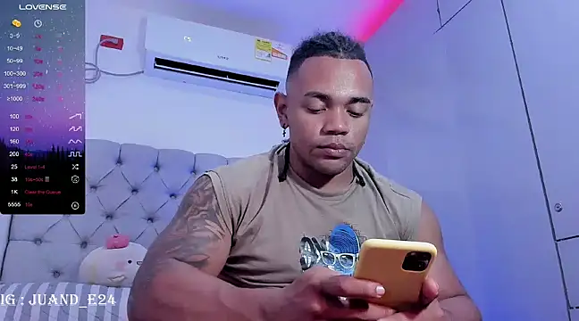 Snapshot of juande_24 chatting on 02-20-25, 04:28 juande 24 online show from 02-20-25, 04:28