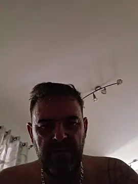 Snapshot of pachapeter chatting on 04-09-26, 10:42 pachapeter online show from 04-09-26, 10:42