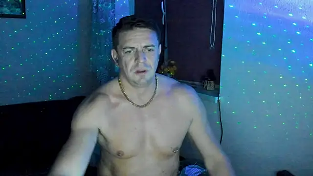 Snapshot of petr37pol chatting on 06-10-26, 01:06 petr37pol online show from 06-10-26, 01:06