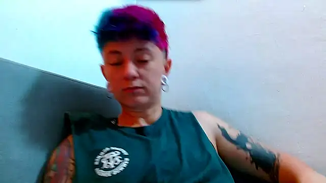 Snapshot of tomboyblue chatting on 06-30-26, 03:02 tomboyblue online show from 06-30-26, 03:02