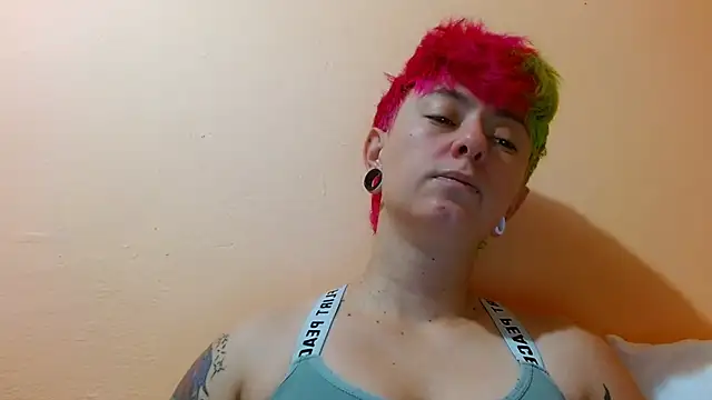 Snapshot of tomboyblue chatting on 07-28-26, 02:05 tomboyblue online show from 07-28-26, 02:05