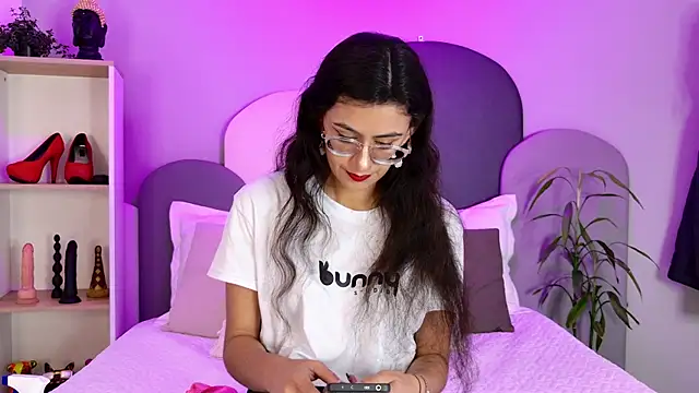 SophieGomez22 online show from 05-20-26, 11:16
