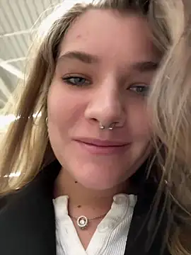 Holy Tereza online show from 03-21-25, 03:13